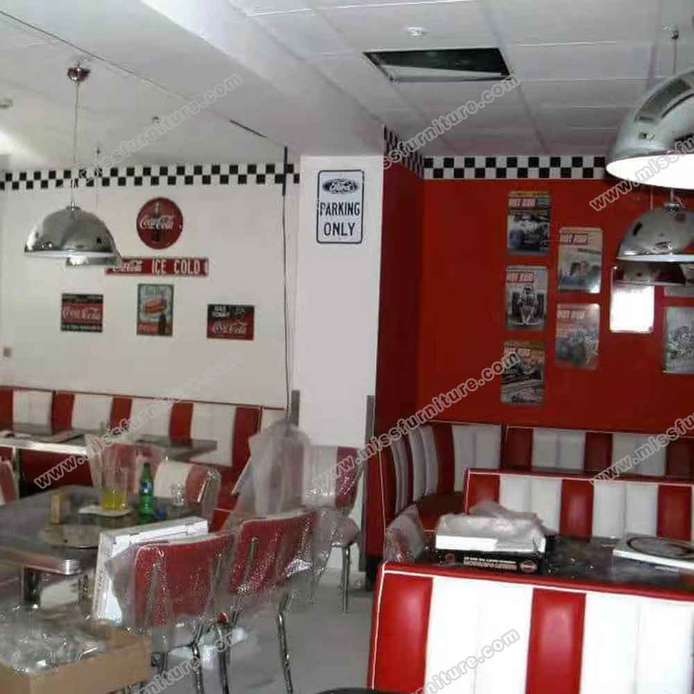 Customize red corner 1950s diner booth seating and table set, 4 seat retro diner table and chairs set, 1950s diner pendant lights gallery