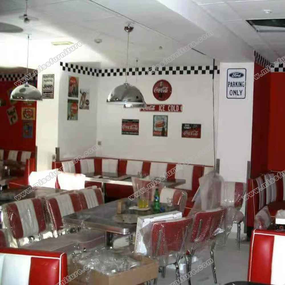 Customize red corner 1950s diner booth seating and table set, 4 seat retro diner table and chairs set, 1950s diner pendant lights gallery